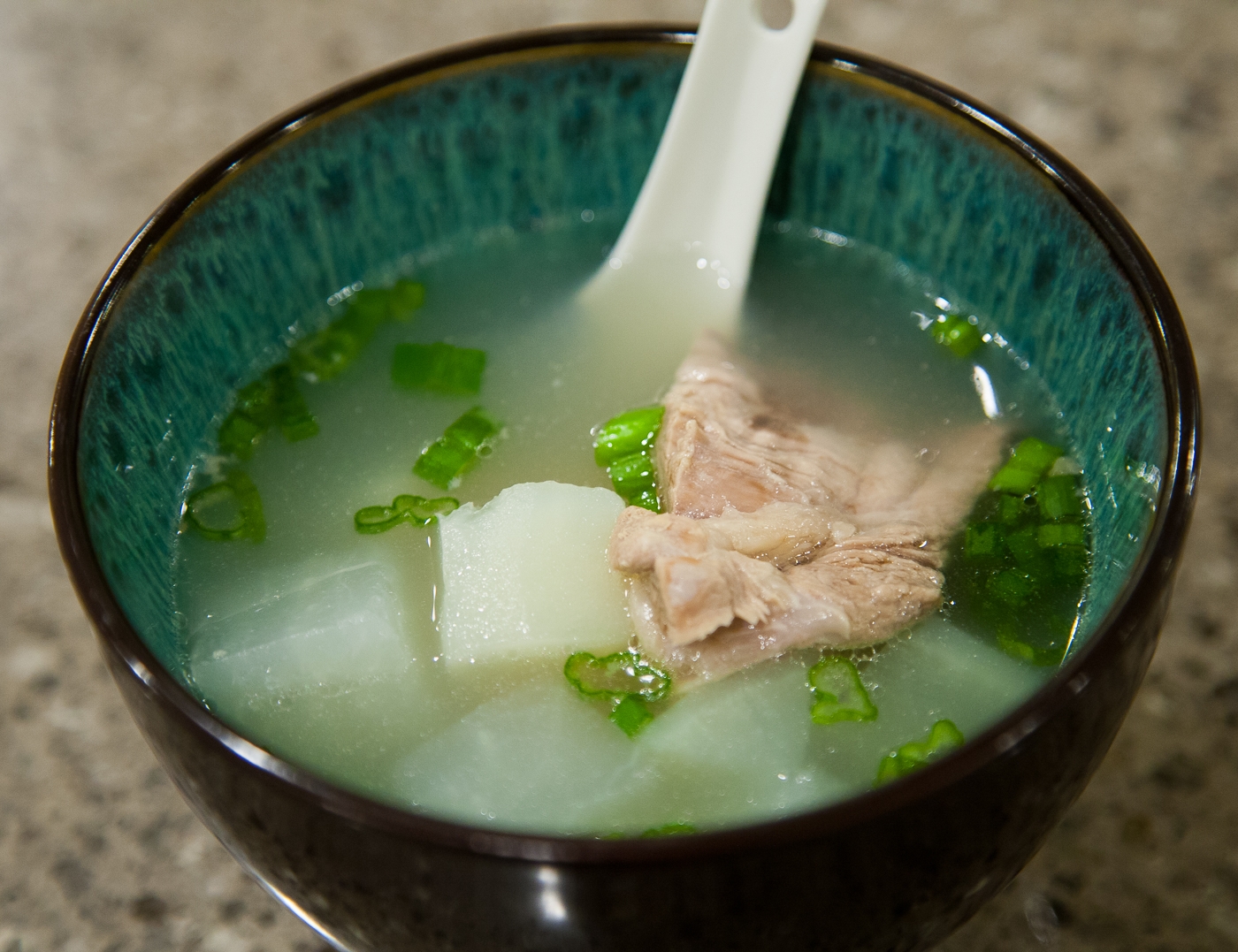 daikon pork bone soup 白萝卜排骨汤 asian cooking mom